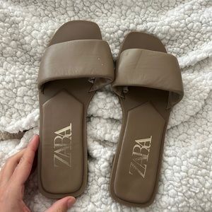 Zara slides